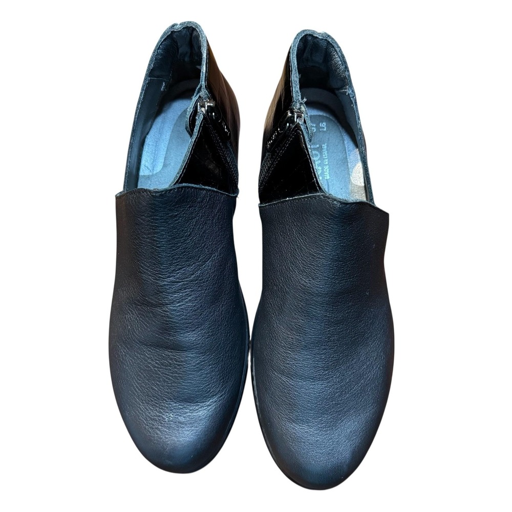 Naot Ankle Boots Womens Size 6 EU 37 Black Leather Side‎ Zip Croc Embossed